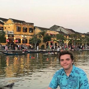 Meet your Posher, Grant